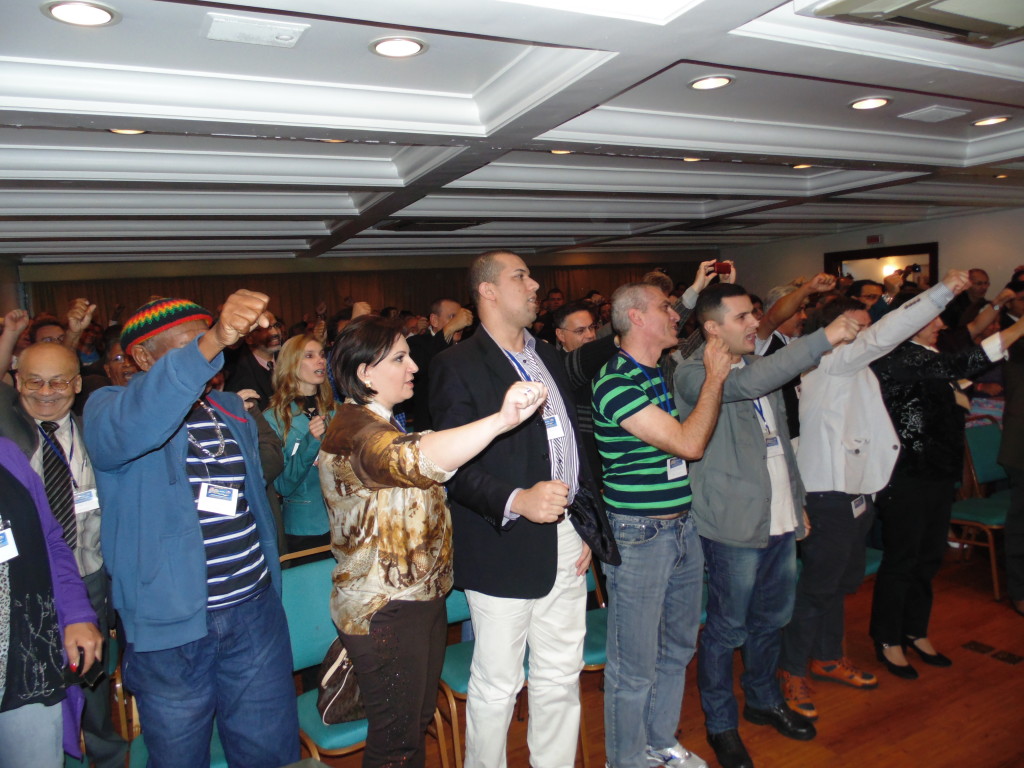 Vitória, vitória, vitória eram as palavras de ordem, ao final do encontro. (Foto: Coordenadoria de Comunicação)